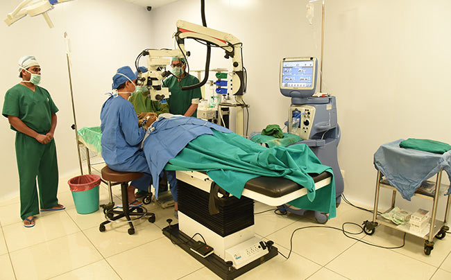 Cataract surgery in mumbai