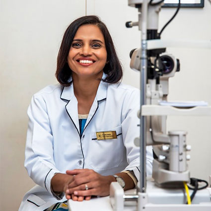 Dr. Anju K. Vohra - Eye specialist In Bandra